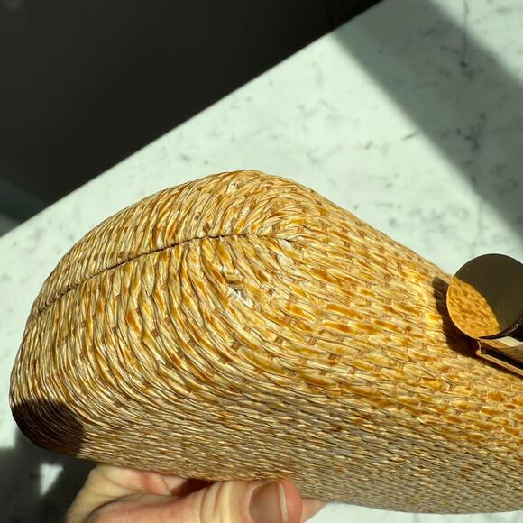 Straw Woven Box Clutch w/ Gold Chain Strap – Hard Case Evening Bag - Picture 6 of 8